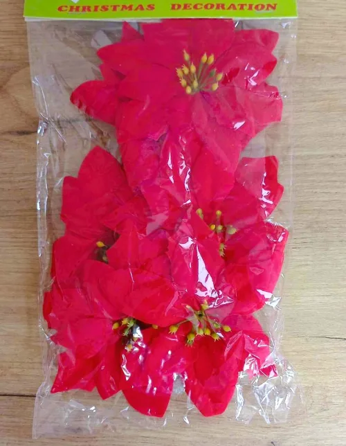 Vianočné červené ruže 6ks 13cm